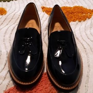 Loafers black